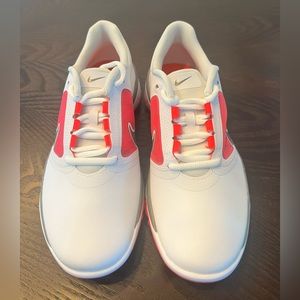 NIB Nike Golf FI Impact Shoes, White / Grey / Vivid Pink, Women 8 39 Waterproof